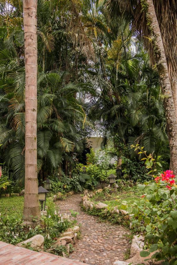 Hotel Ciudad Blanca Copan Bagian luar foto