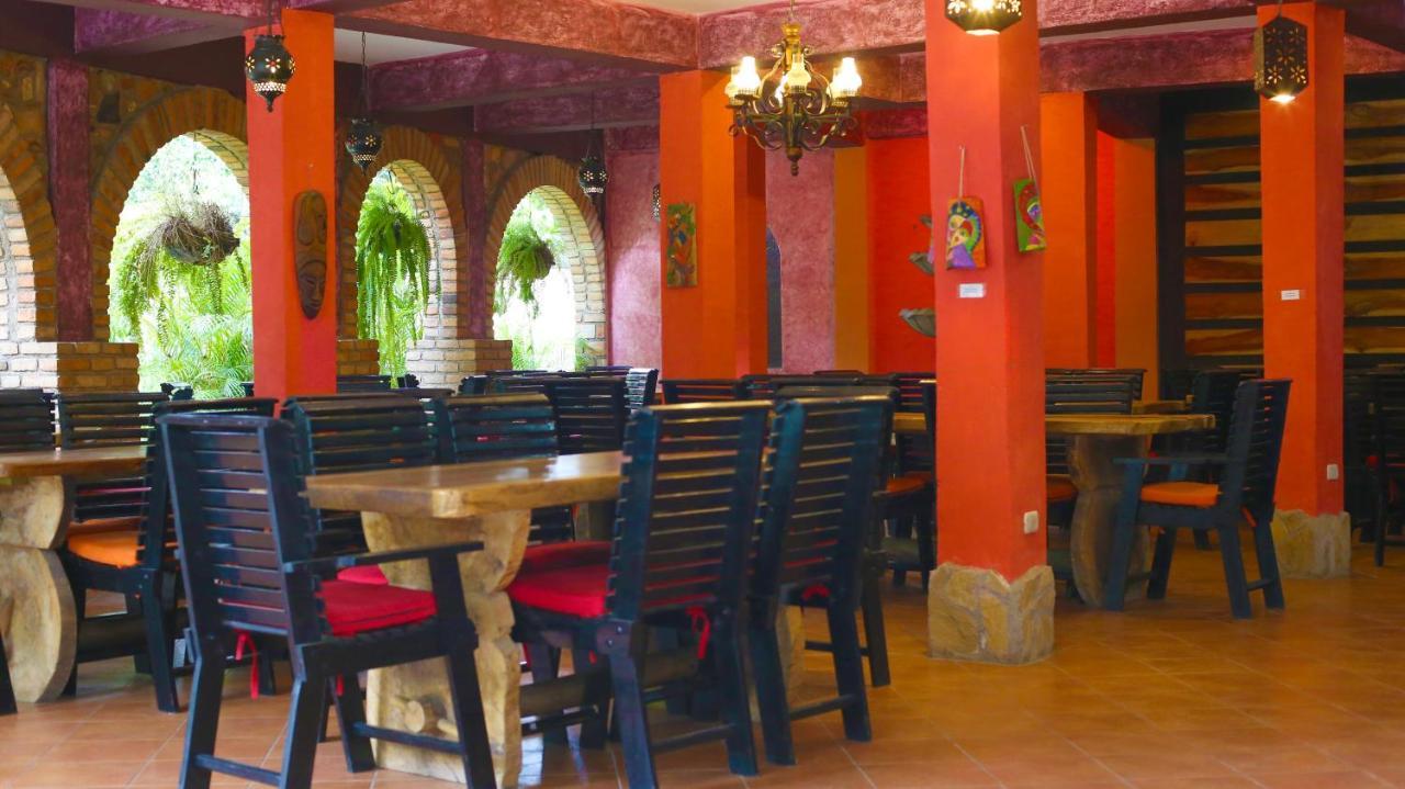 Hotel Ciudad Blanca Copan Bagian luar foto